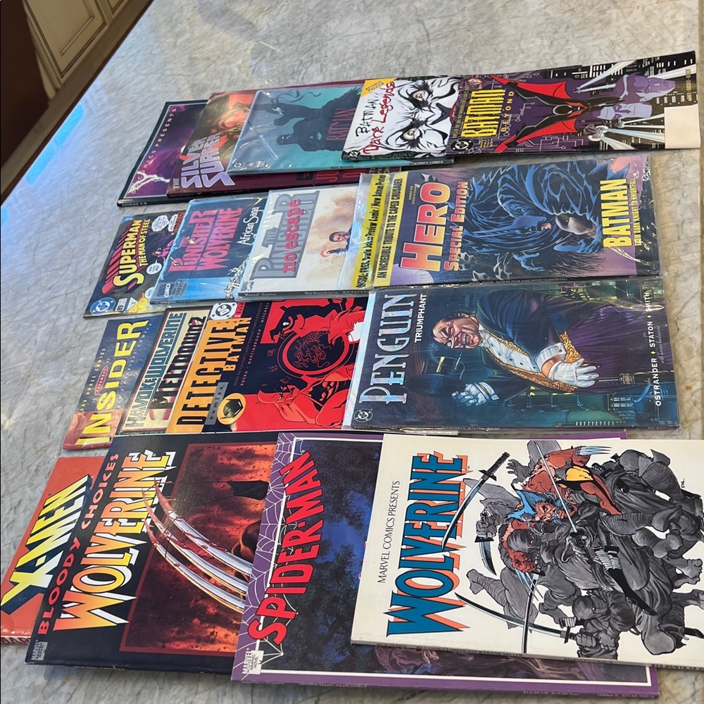 Assorted Comic Book/Graphic Novel Collection